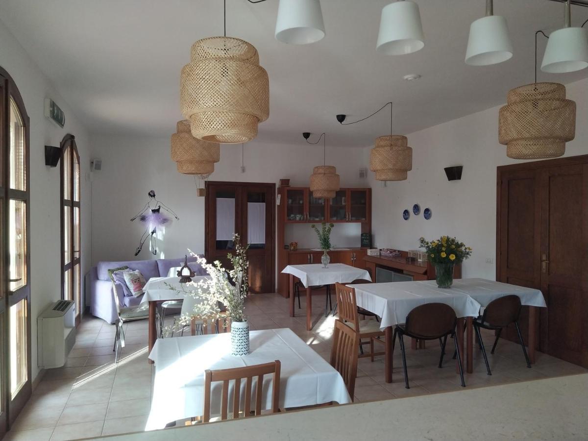 Marrubiu Resort Note Di Stelle 外观 照片
