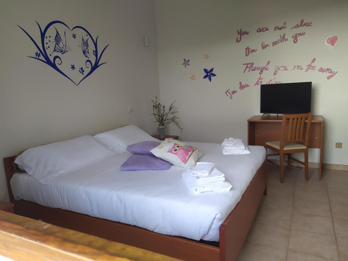 Marrubiu Resort Note Di Stelle 外观 照片