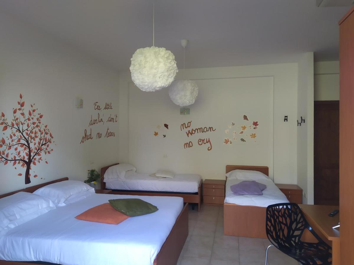 Marrubiu Resort Note Di Stelle 外观 照片