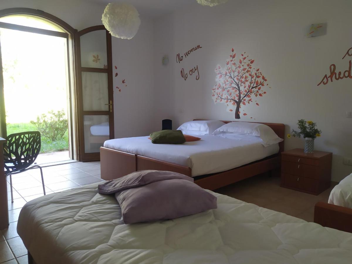 Marrubiu Resort Note Di Stelle 外观 照片