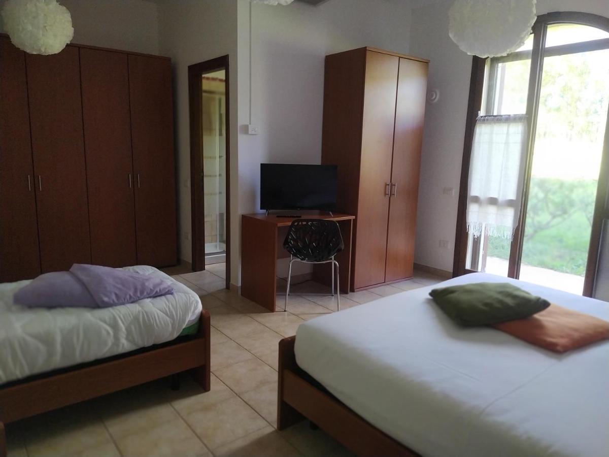 Marrubiu Resort Note Di Stelle 外观 照片