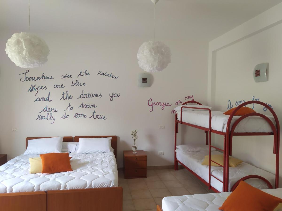 Marrubiu Resort Note Di Stelle 外观 照片
