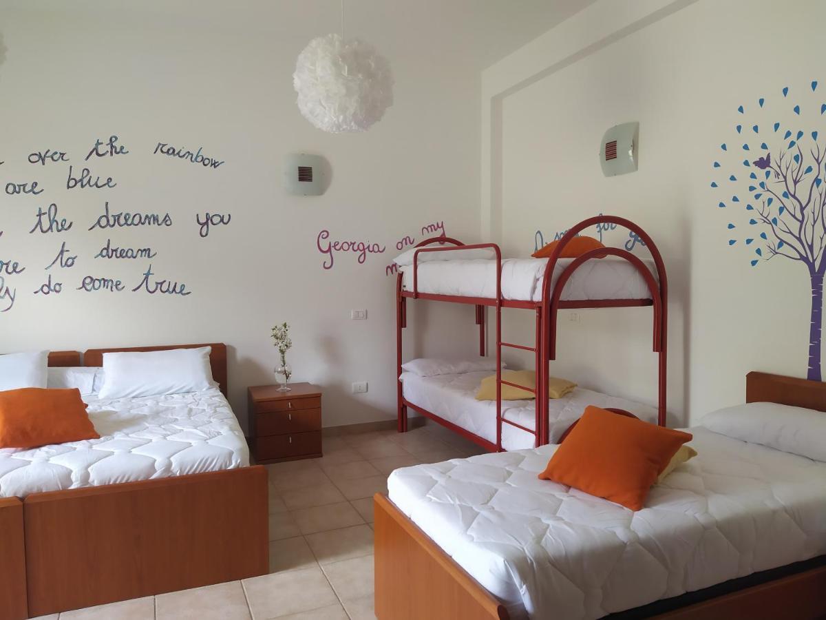 Marrubiu Resort Note Di Stelle 外观 照片